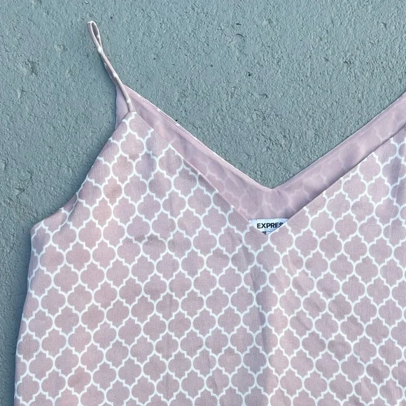 Express Pink & White Dressy Tank Top Size Large - Picture 3 of 5
